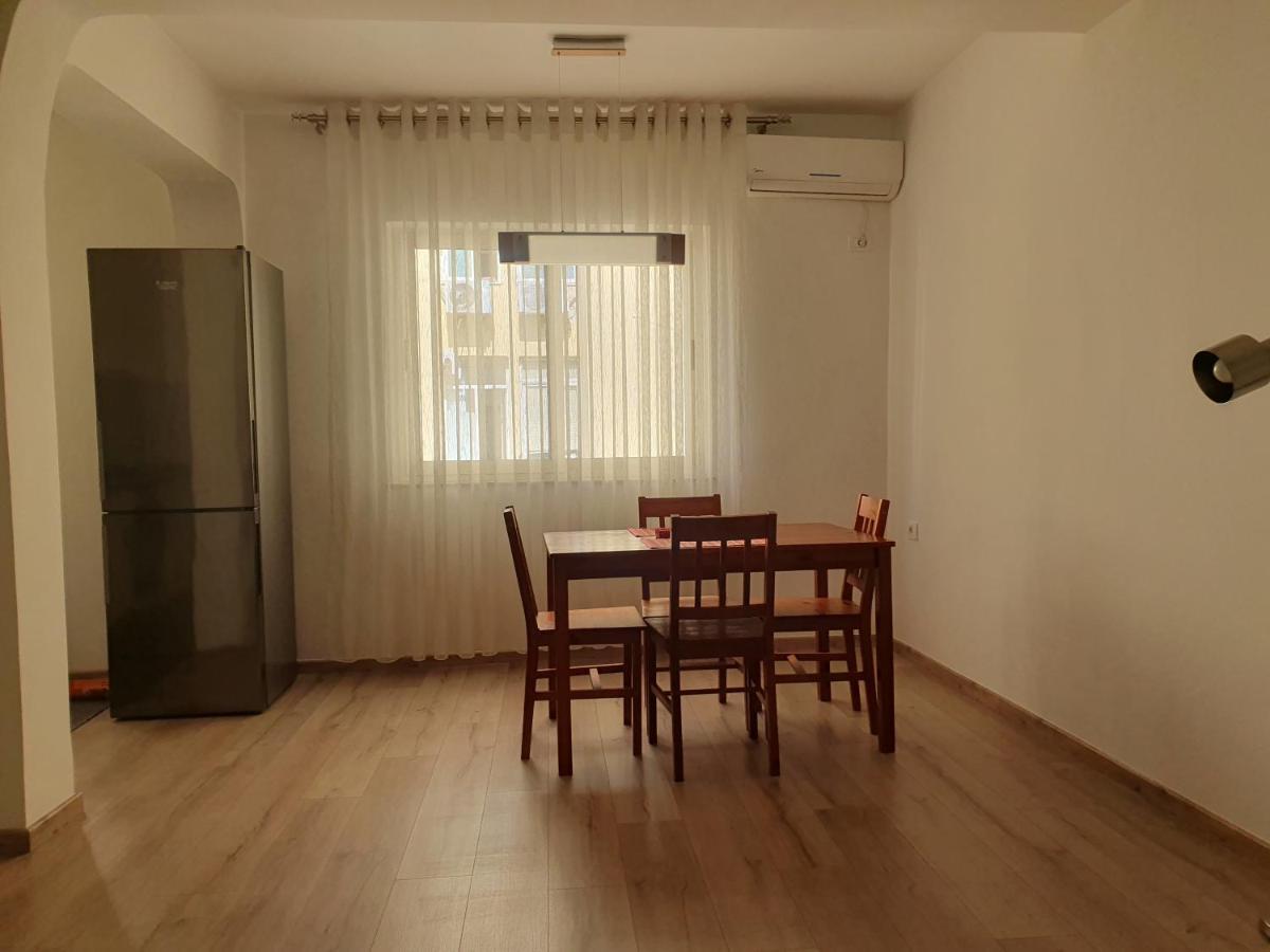 Apartment In The Heart Of Tirana , Bllok Εξωτερικό φωτογραφία